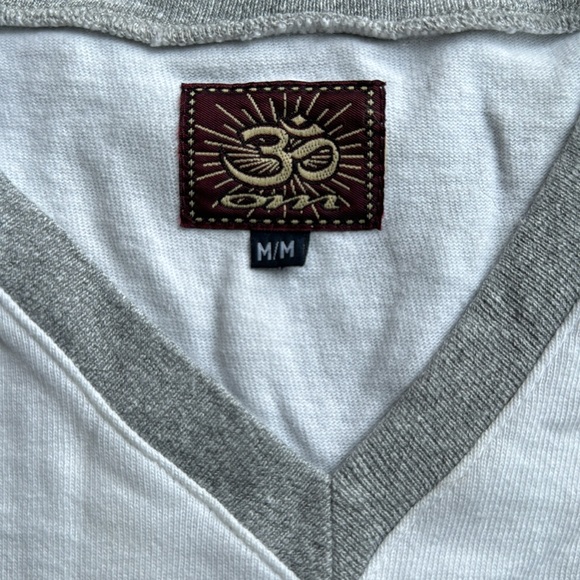 Cropped yoga vintage shirt - Picture 2 of 3